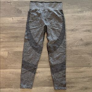 PINK Victoria's Secret Charcoal and Black Leggings